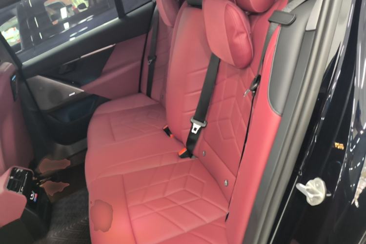 Used BMW 5 Series 2025 530Li Leading Model M Sport Package Left Rear Seat