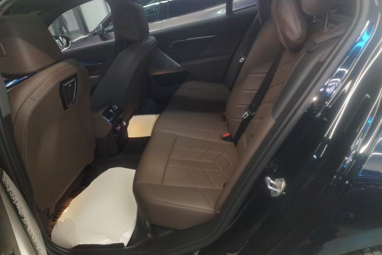 Used BMW 5 Series 2025 530Li Leading Edition Luxury Package Left Rear Seat