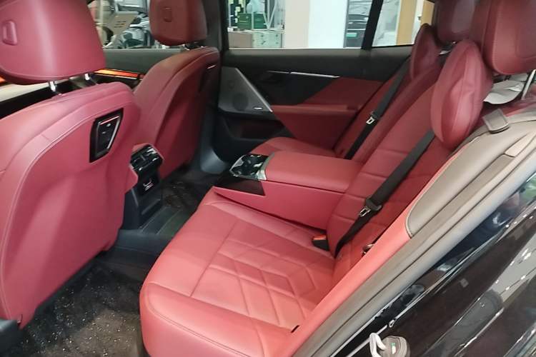 Used BMW 5 Series 2025 530Li Leading Model M Sport Package Left Rear Seat