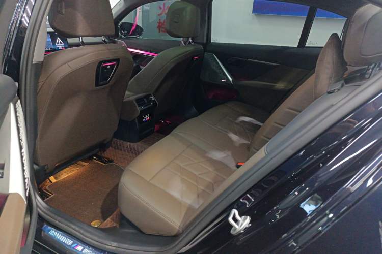 Used BMW 5 Series 2025 530Li Leading Model M Sport Package Left Rear Seat