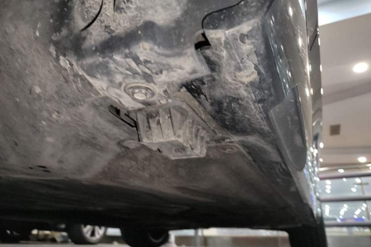 Used BMW 5 Series 2025 530Li Luxury Edition M Sport Package Left Side Sill