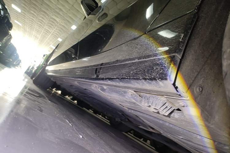 Used BMW 5 Series 2025 530Li Leading Model M Sport Package Left Side Sill