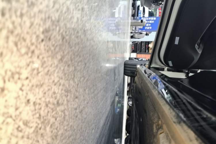 Used BMW 5 Series 2025 530Li Leading Model M Sport Package Left Side Sill