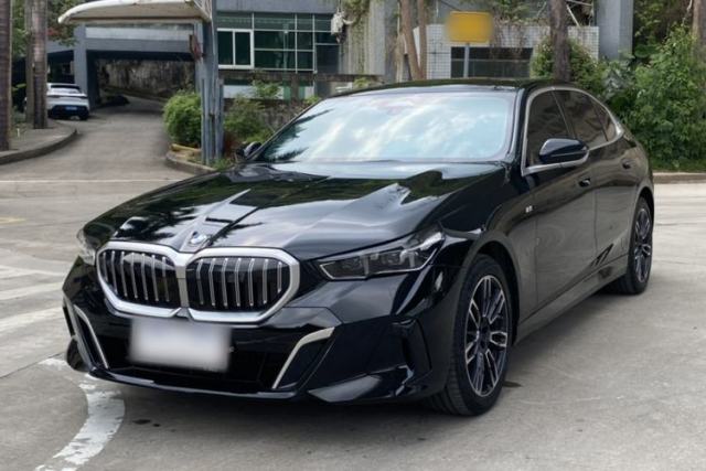 Used BMW 5 Series 2025 525Li M Sport Package