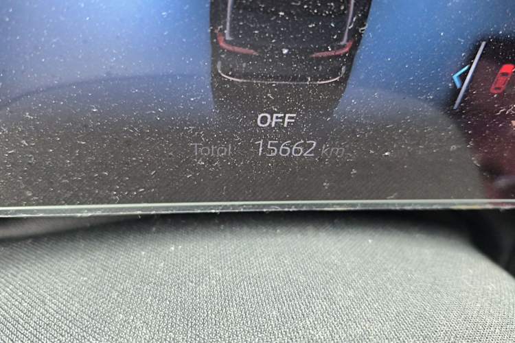 Used BMW 5 Series 2025 530Li Leading Model M Sport Package Odometer Close Up