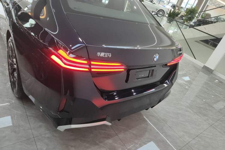Used BMW 5 Series 2025 530Li Luxury Edition M Sport Package Rear