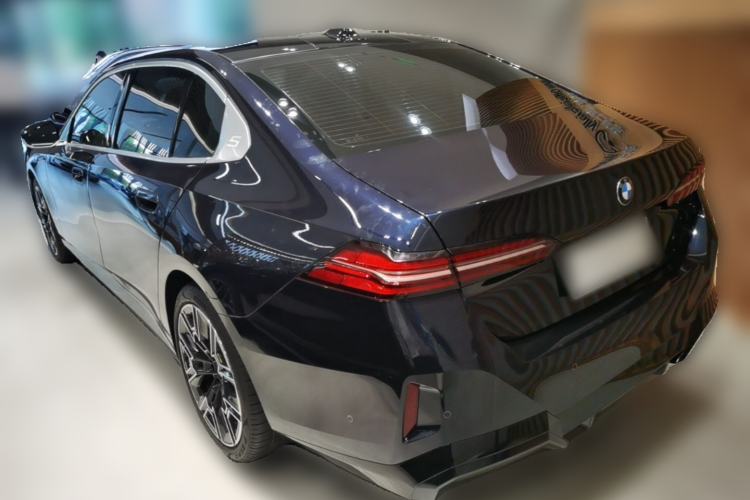 Used BMW 5 Series 2025 530Li Luxury Edition M Sport Package Rear Left 45 Deg