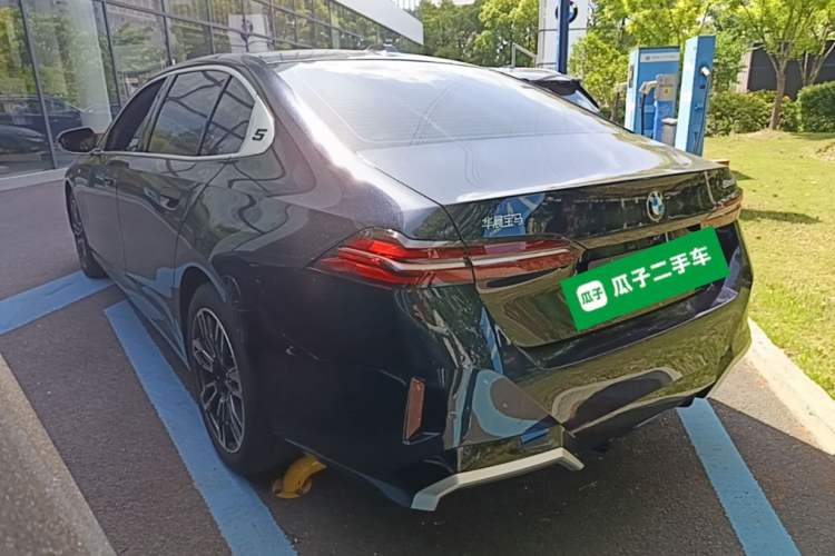 Used BMW 5 Series 2025 525Li M Sport Package Rear Left 45 Deg