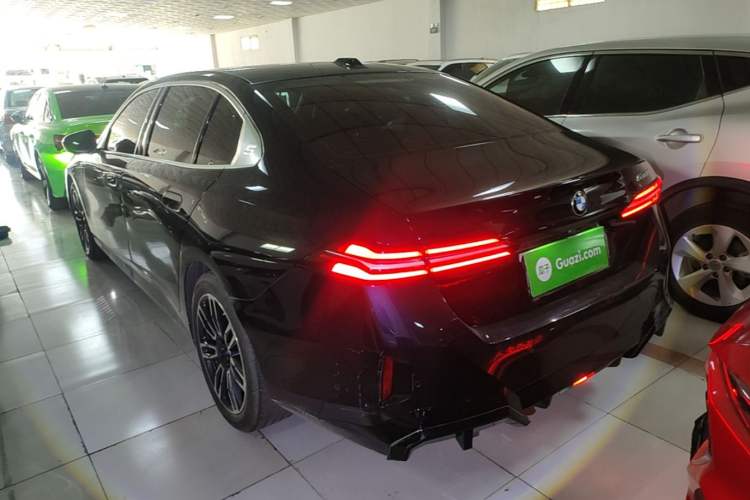 Used BMW 5 Series 2025 530Li Leading Model M Sport Package Rear Left 45 Deg