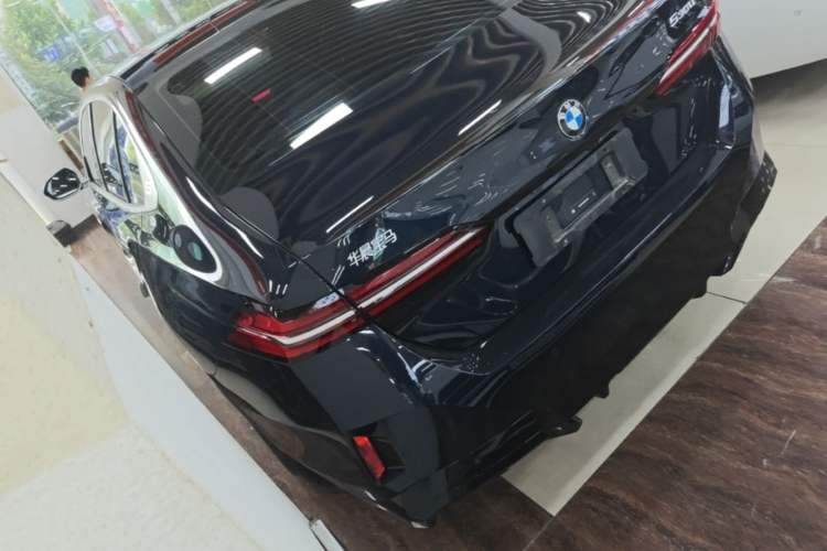 Used BMW 5 Series 2025 530Li Leading Model M Sport Package Rear Left 45 Deg