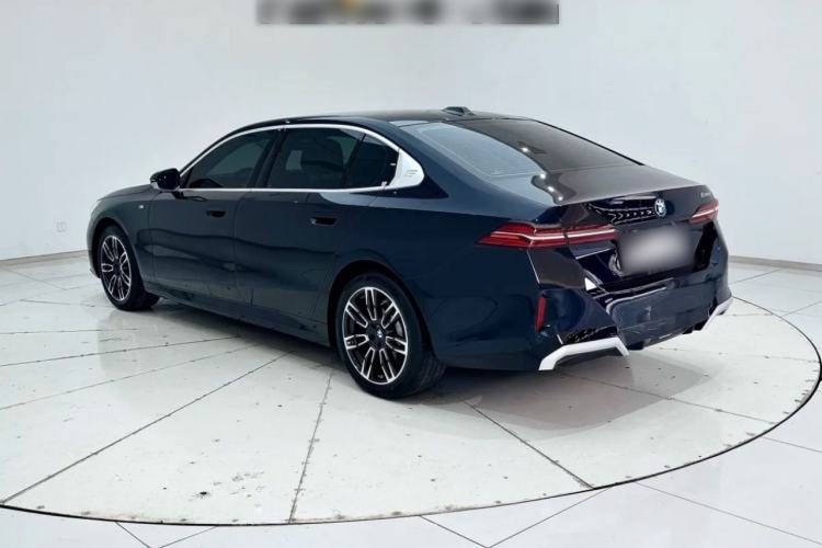 Used BMW 5 Series 2025 530Li Leading Model M Sport Package Rear Left 45 Deg