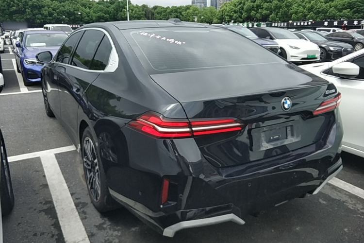 Used BMW 5 Series 2025 530Li Leading Model M Sport Package Rear Left 45 Deg