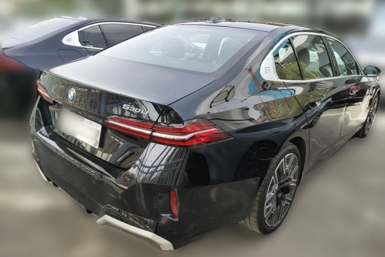 Used BMW 5 Series 2025 530Li Luxury Edition M Sport Package Rear Right 45 Deg