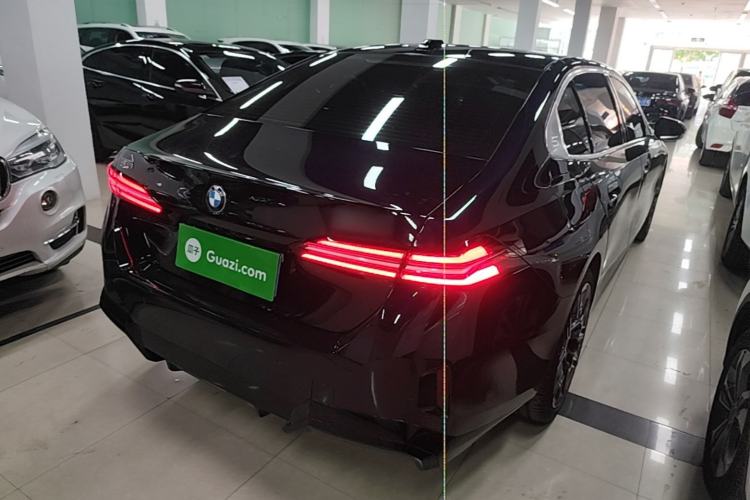 Used BMW 5 Series 2025 530Li Luxury Edition M Sport Package Rear Right 45 Deg