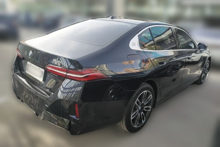 Used BMW 5 Series 2025 530Li Leading Model M Sport Package Rear Right 45 Deg
