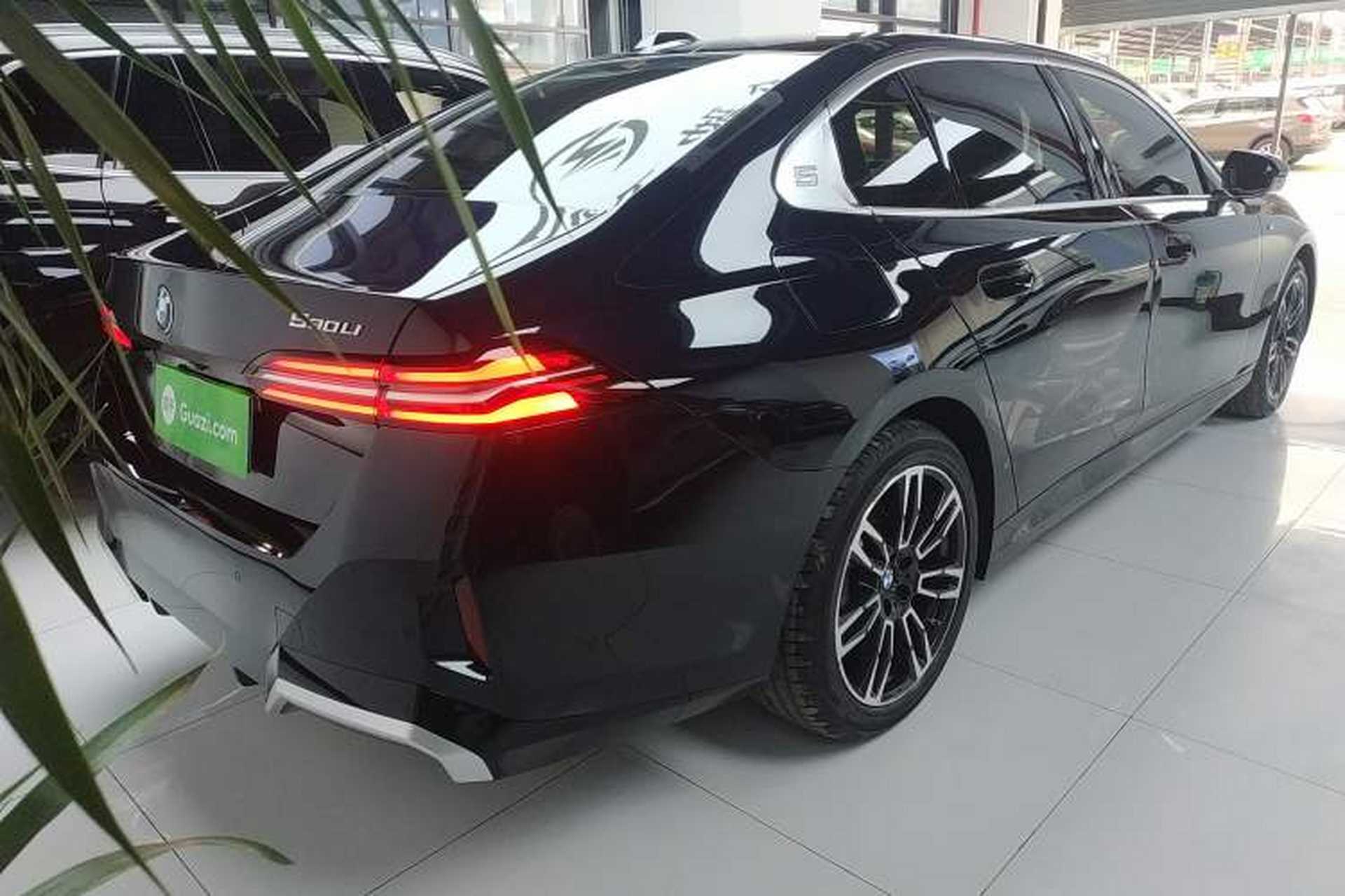 Used BMW 5 Series 2025 530Li Leading Model M Sport Package Rear Right 45 Deg