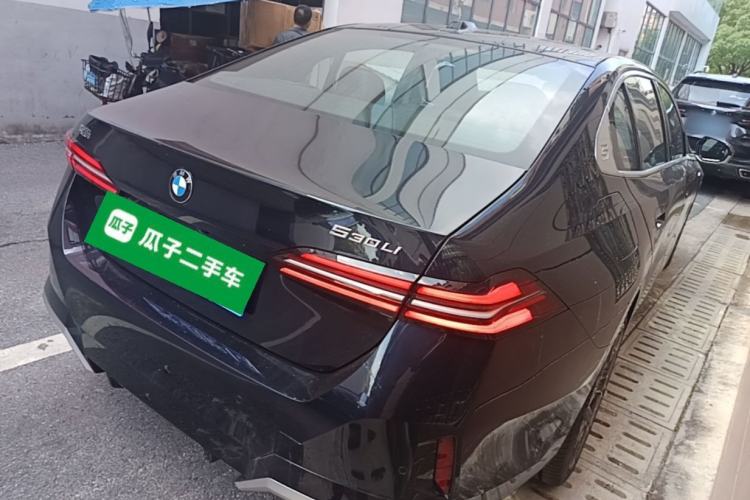 Used BMW 5 Series 2025 530Li Luxury Edition M Sport Package Rear Right 45 Deg