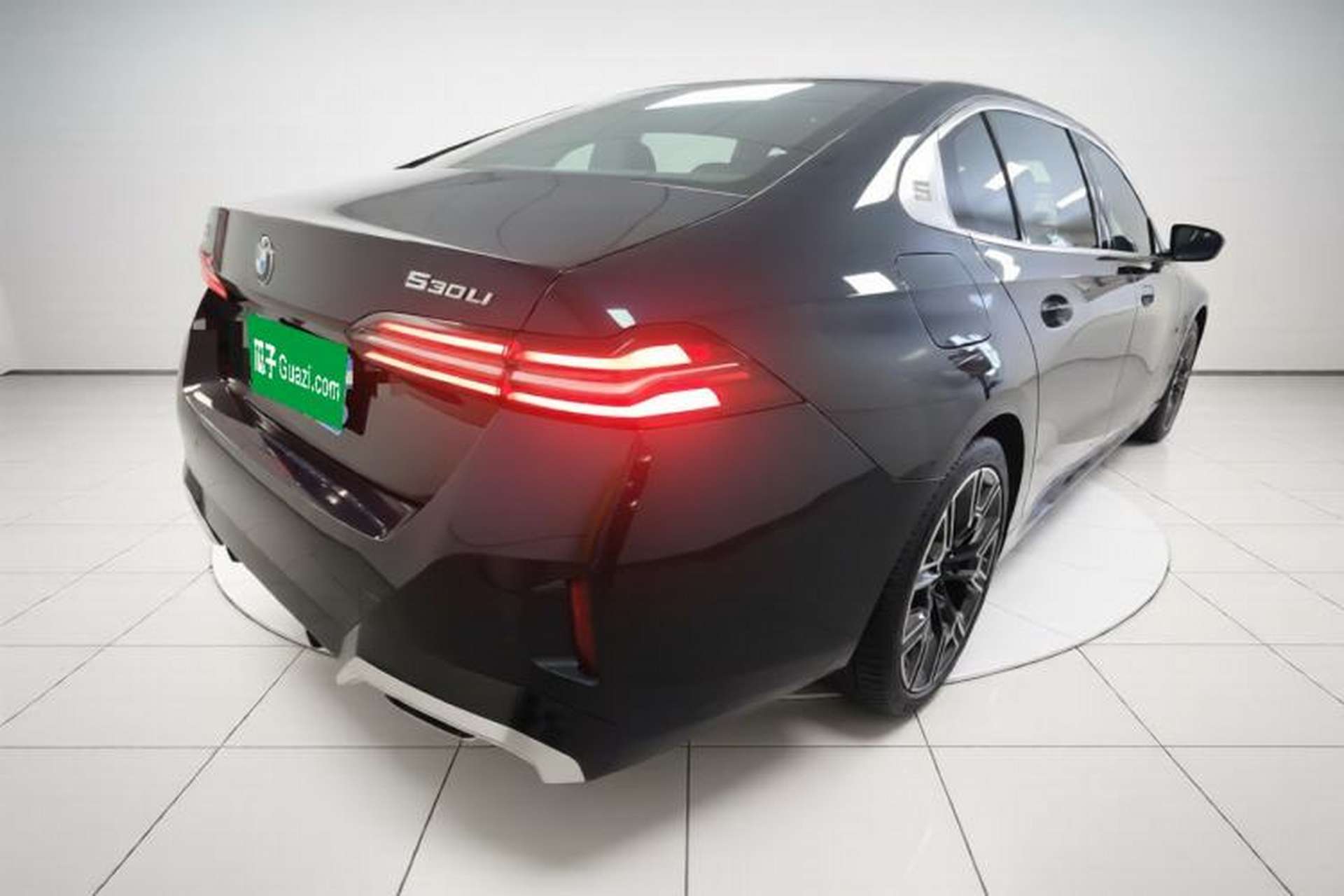 Used BMW 5 Series 2025 530Li Luxury Edition M Sport Package Rear Right 45 Deg