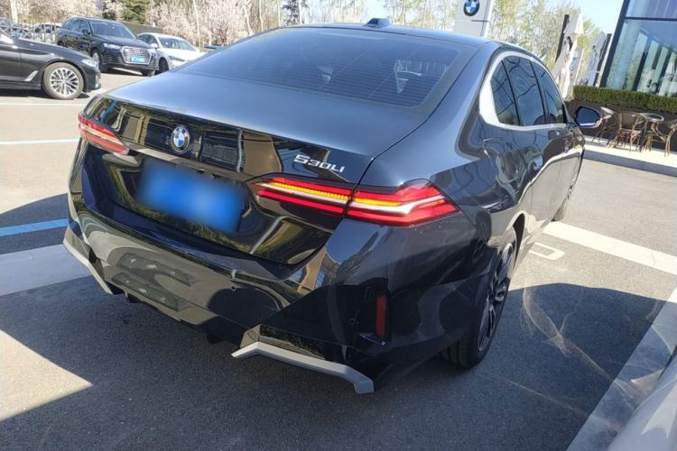 Used BMW 5 Series 2025 530Li Leading Model M Sport Package Rear Right 45 Deg