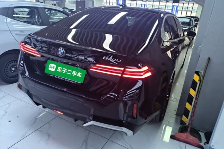 Used BMW 5 Series 2025 530Li Leading Model M Sport Package Rear Right 45 Deg