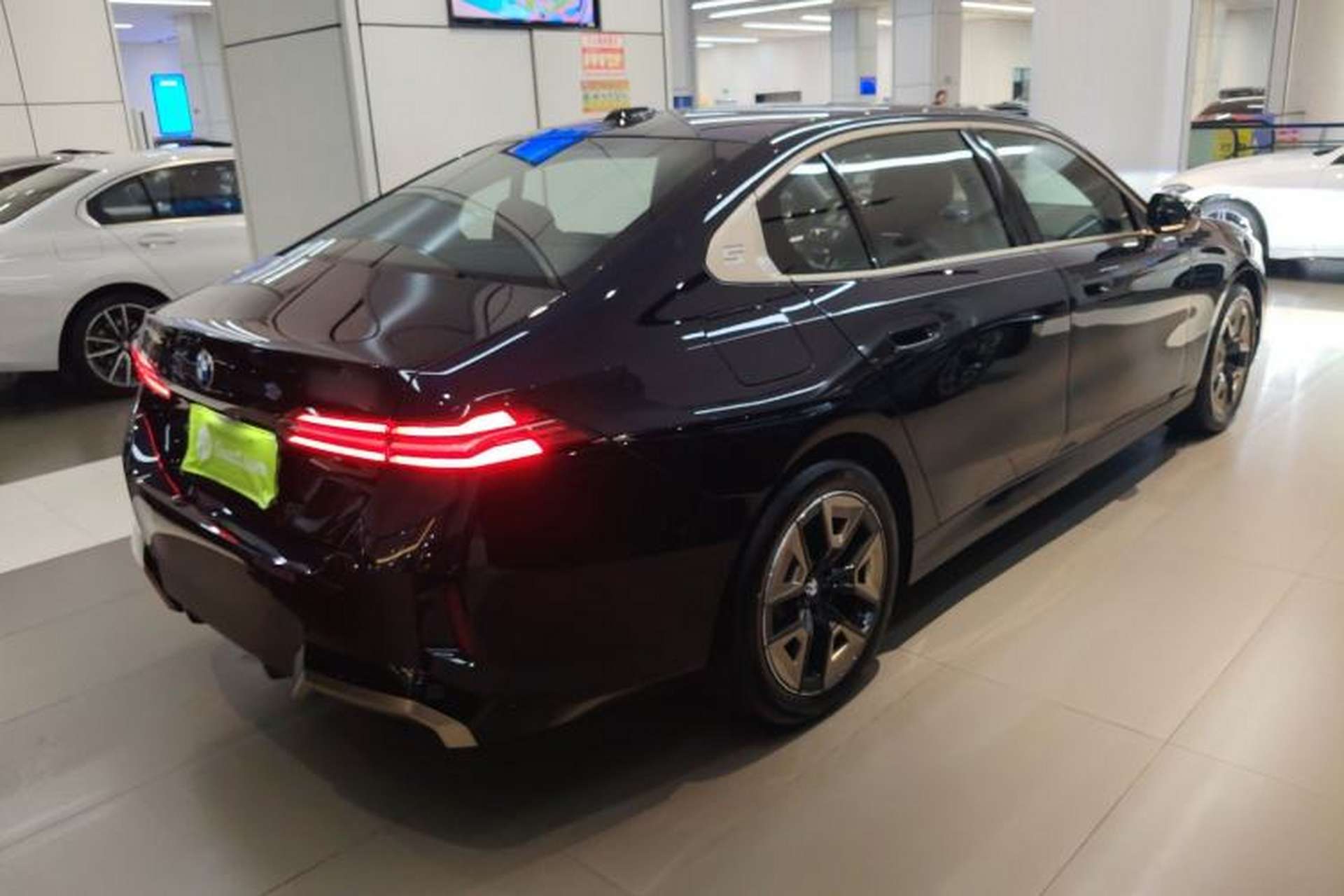 Used BMW 5 Series 2025 525Li M Sport Package Rear Right 45 Deg
