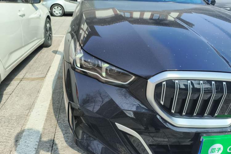 Used BMW 5 Series 2025 525Li M Sport Package Right Front Headlight