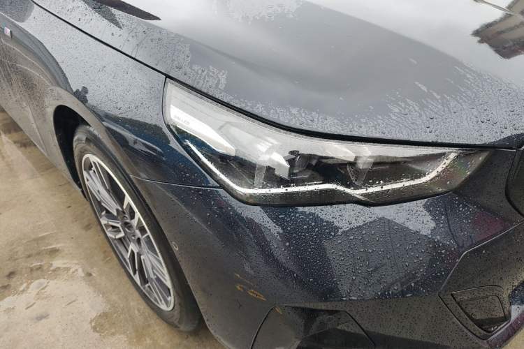 Used BMW 5 Series 2025 525Li M Sport Package Right Front Headlight