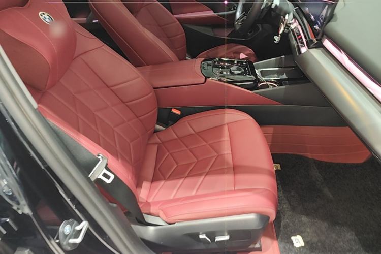 Used BMW 5 Series 2025 530Li Leading Model M Sport Package Right Front Seat