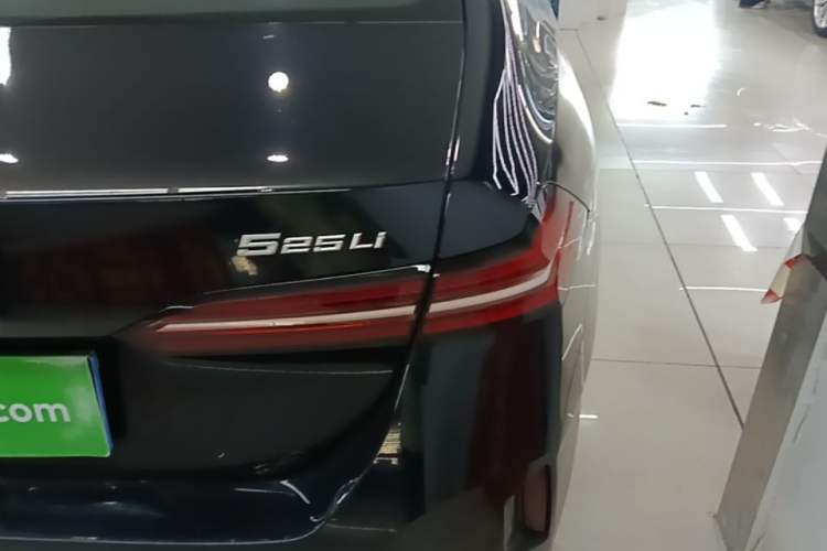 Used BMW 5 Series 2025 525Li M Sport Package Right Rear Taillight