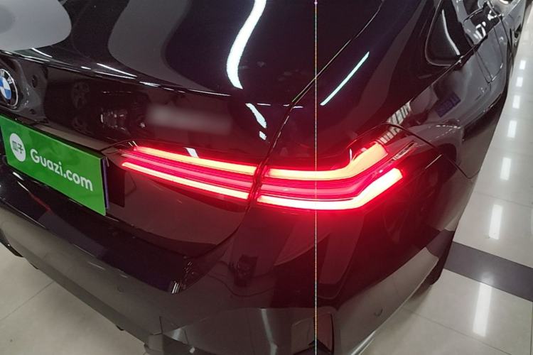 Used BMW 5 Series 2025 530Li Luxury Edition M Sport Package Right Rear Taillight