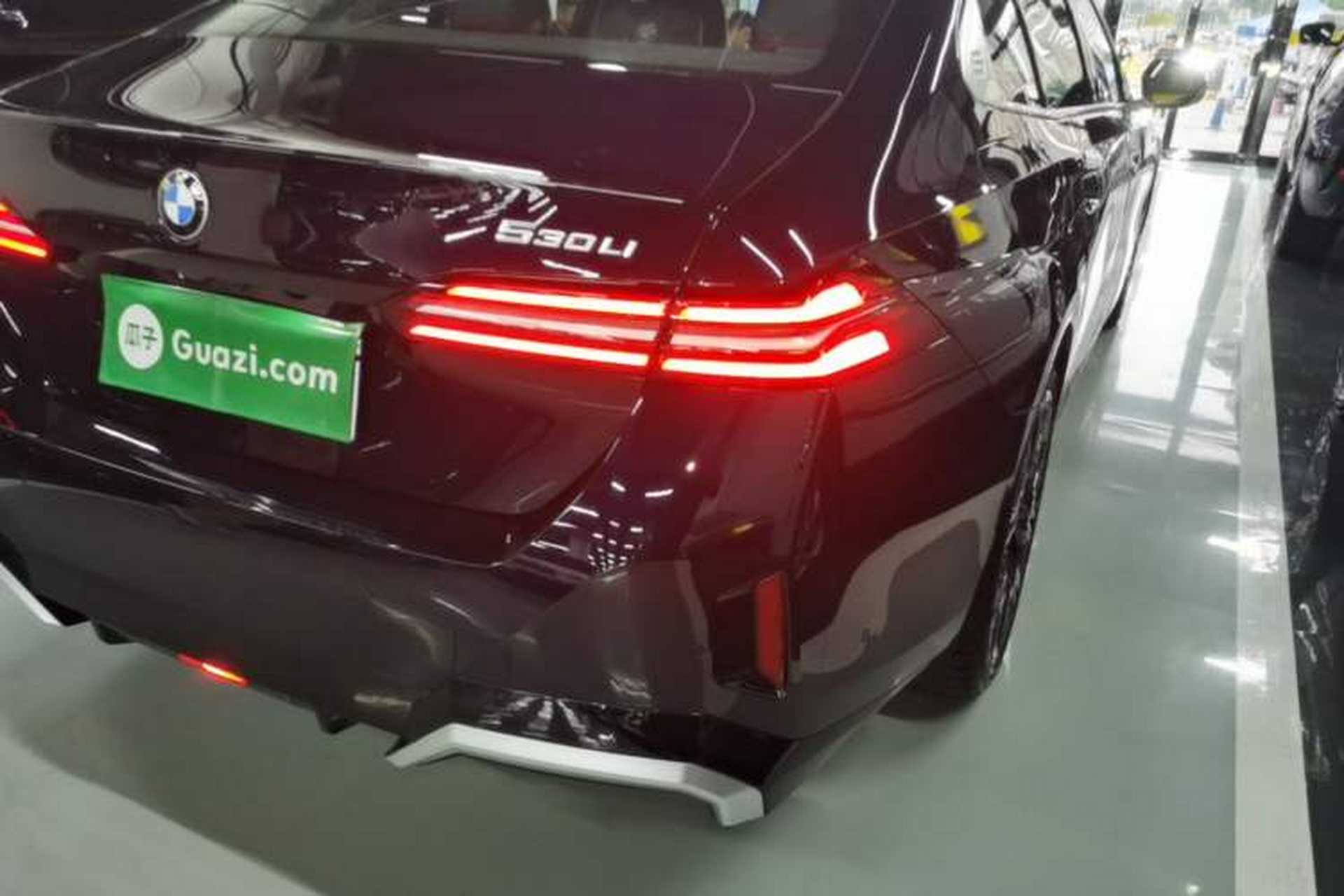Used BMW 5 Series 2025 530Li Luxury Edition M Sport Package Right Rear Taillight