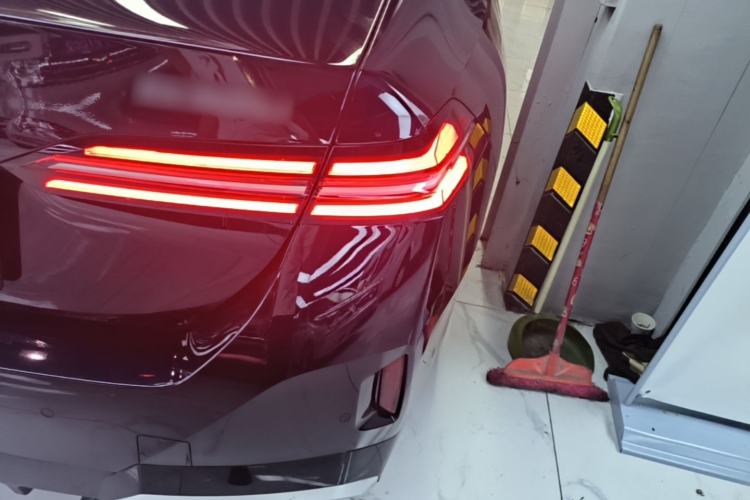 Used BMW 5 Series 2025 530Li Leading Model M Sport Package Right Rear Taillight