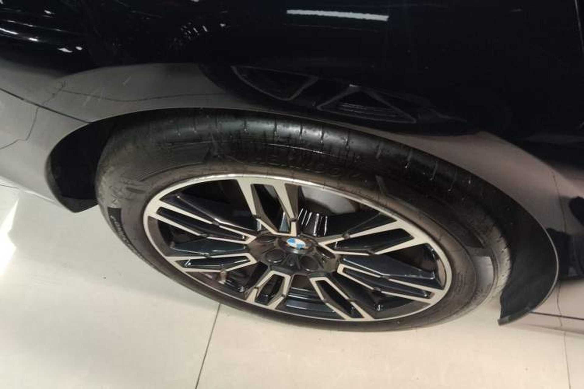 Used BMW 5 Series 2025 530Li Leading Model M Sport Package Right Rear Wheel Hub