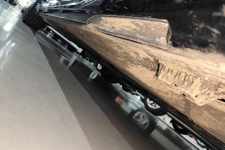 Used BMW 5 Series 2025 530Li Leading Model M Sport Package Right Side Sill