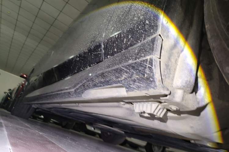 Used BMW 5 Series 2025 530Li Leading Model M Sport Package Right Side Sill