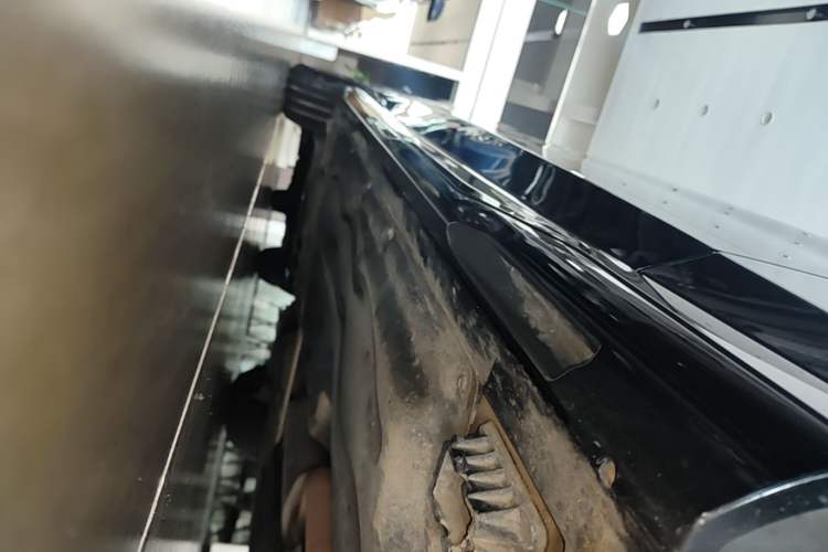 Used BMW 5 Series 2025 530Li Leading Model M Sport Package Right Side Sill