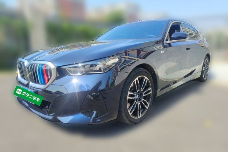 BMW 5 Series 2025 530Li Leading Model M Sport Package