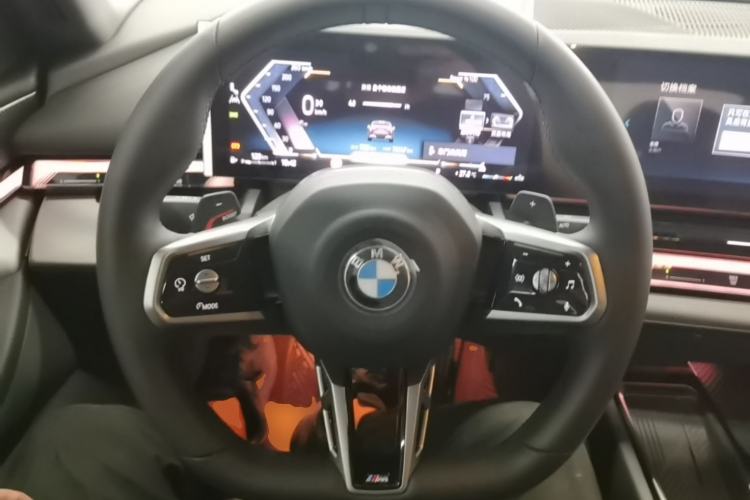 Used BMW 5 Series 2025 530Li Leading Model M Sport Package Steering Wheel