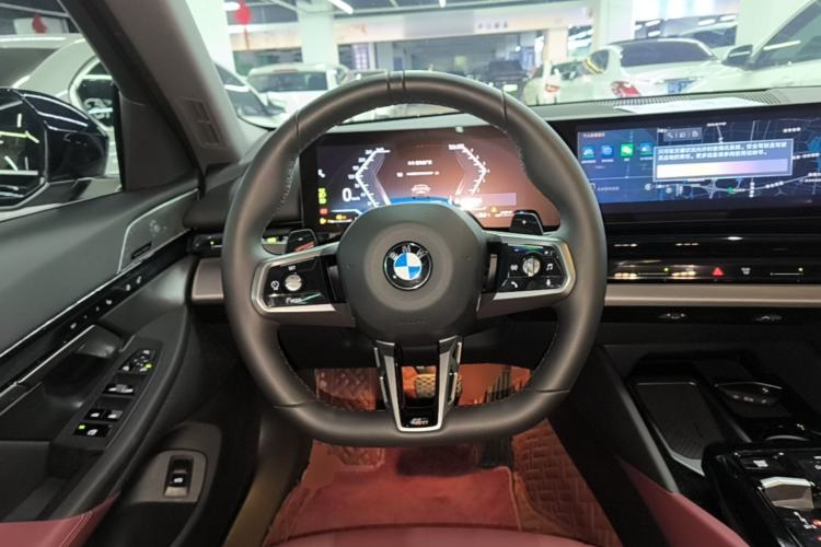 Used BMW 5 Series 2025 530Li Leading Model M Sport Package Steering Wheel