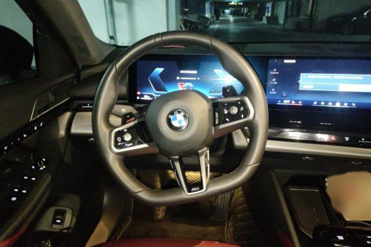 Used BMW 5 Series 2025 530Li Leading Model M Sport Package Steering Wheel