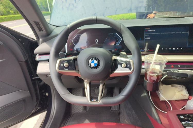 Used BMW 5 Series 2025 530Li Luxury Edition M Sport Package Steering Wheel