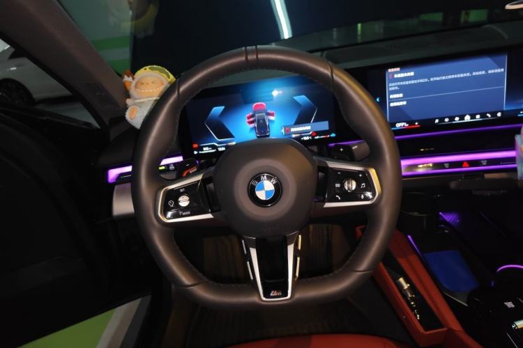 Used BMW 5 Series 2025 530Li Leading Model M Sport Package Steering Wheel