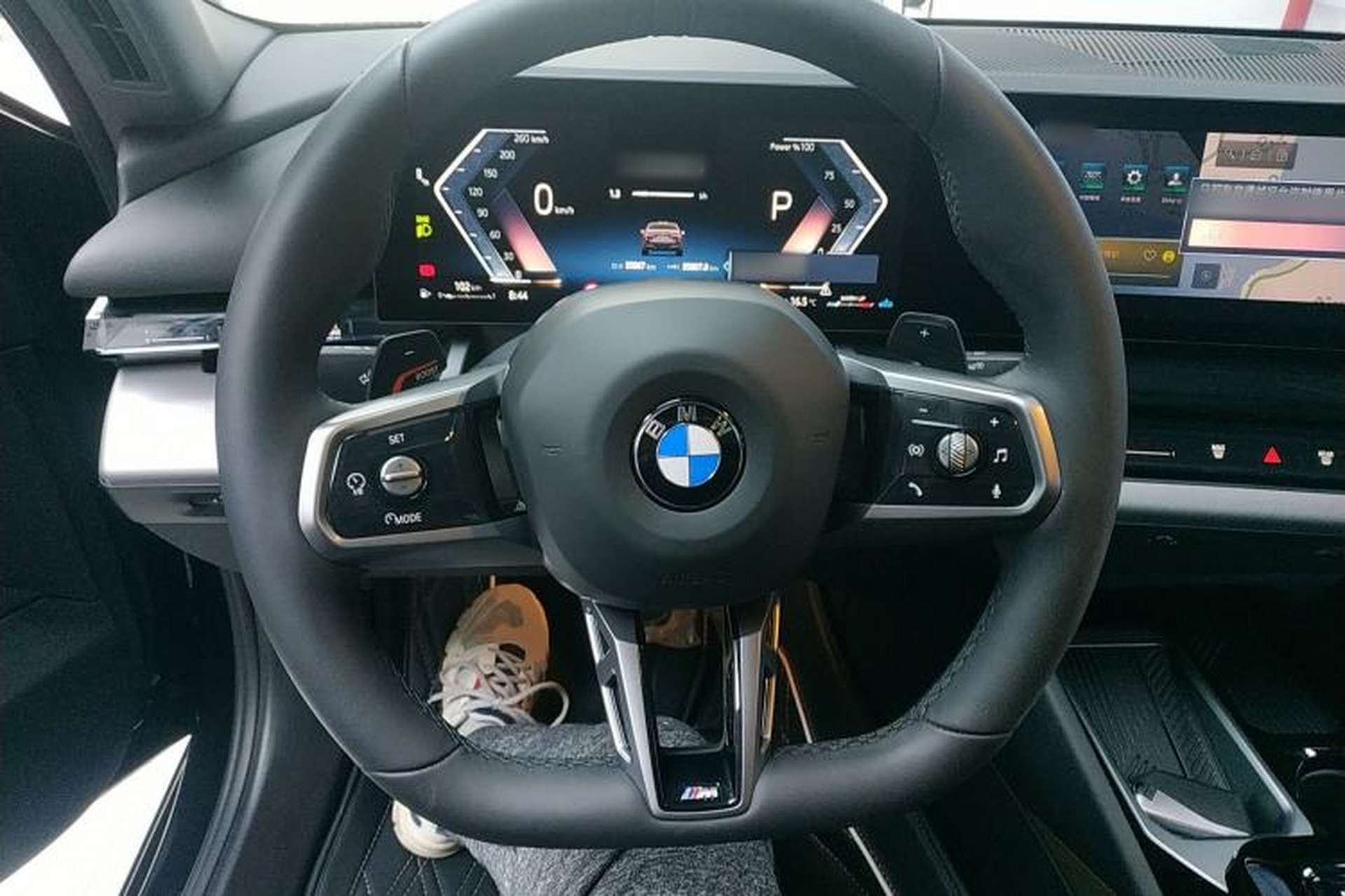 Used BMW 5 Series 2025 530Li Leading Model M Sport Package Steering Wheel