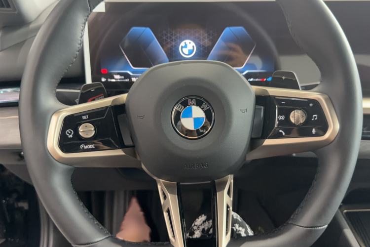 Used BMW 5 Series 2025 530Li Luxury Edition M Sport Package Steering Wheel