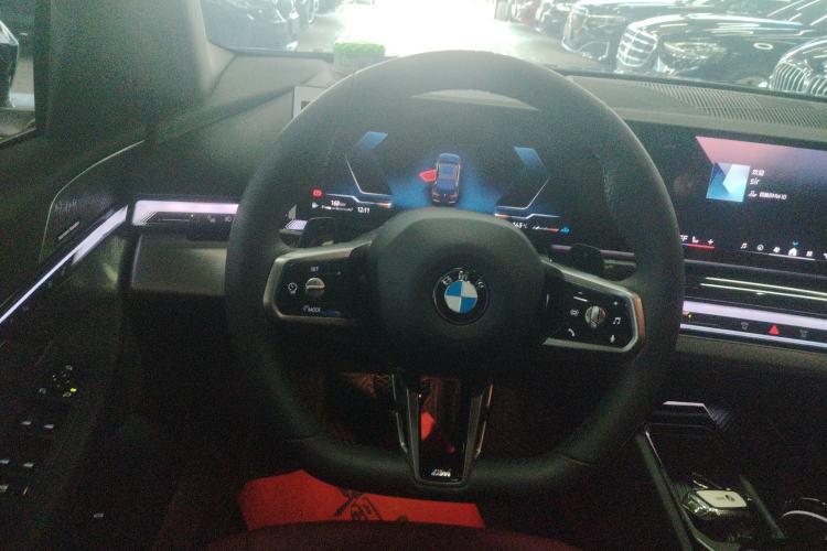 Used BMW 5 Series 2025 530Li Leading Model M Sport Package Steering Wheel