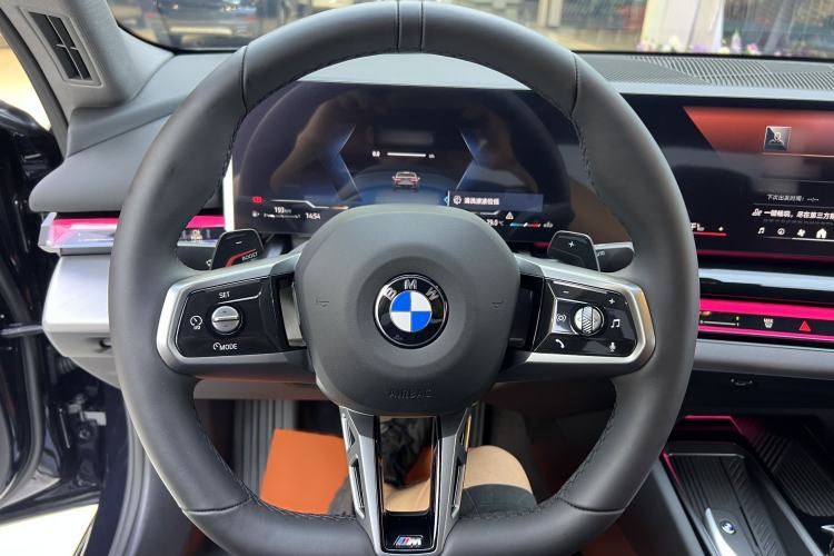 Used BMW 5 Series 2025 525Li M Sport Package Steering Wheel