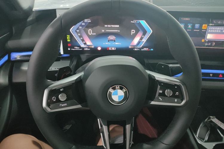 Used BMW 5 Series 2025 530Li Leading Model M Sport Package Steering Wheel