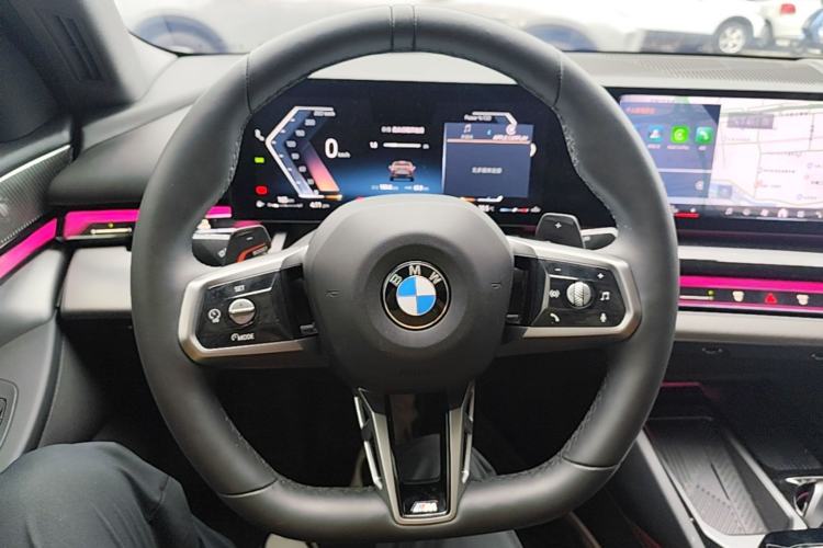 Used BMW 5 Series 2025 530Li Leading Model M Sport Package Steering Wheel