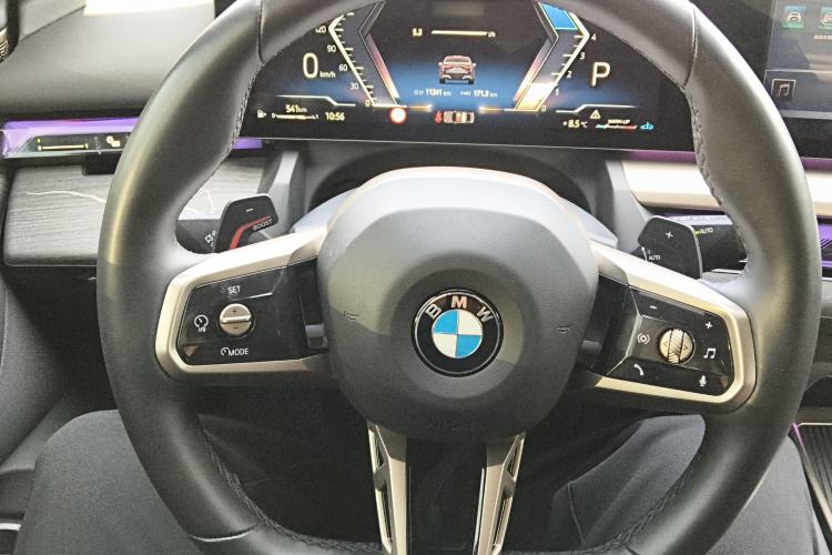 Used BMW 5 Series 2025 530Li Luxury Edition M Sport Package Steering Wheel
