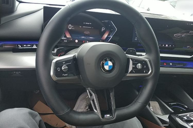 Used BMW 5 Series 2025 530Li Leading Model M Sport Package Steering Wheel